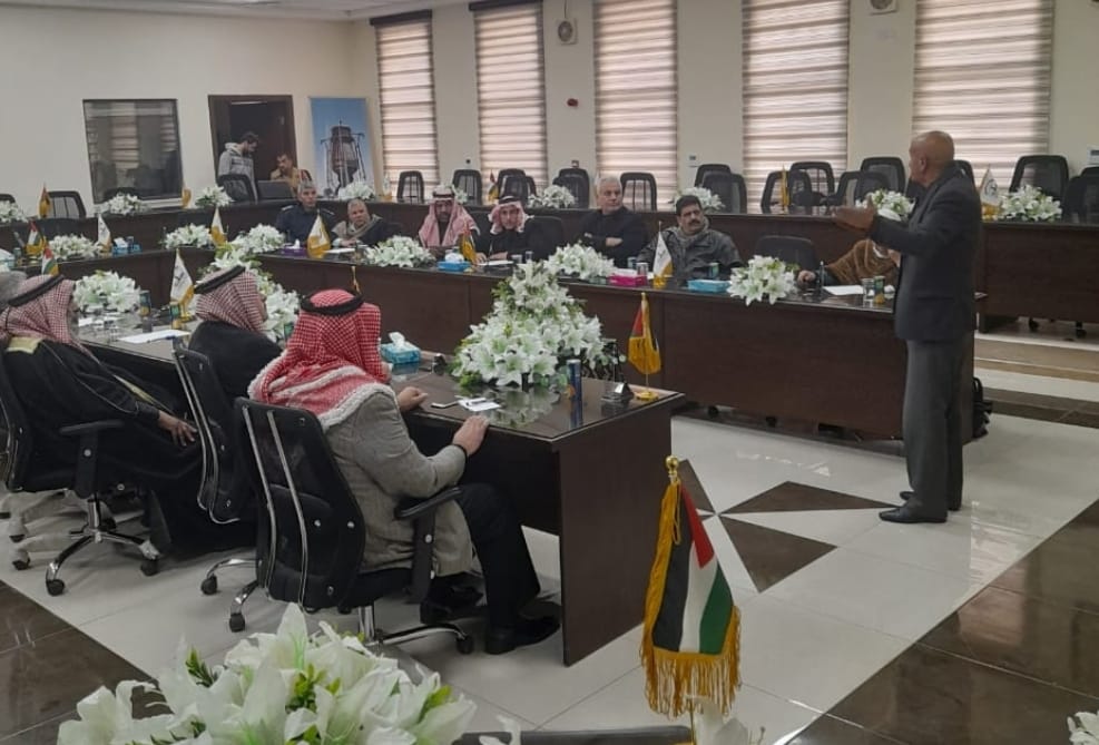 جلسة تعريفية بجائزة الحسين للعمل التطوعي في لواء سحاب