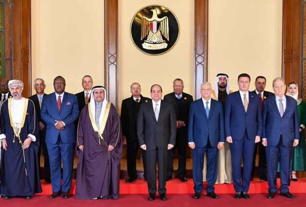 الرئيس المصري يستقبل رؤساء البرلمانات العربية المشاركين بمؤتمر تعزيز الأمن الغذائي