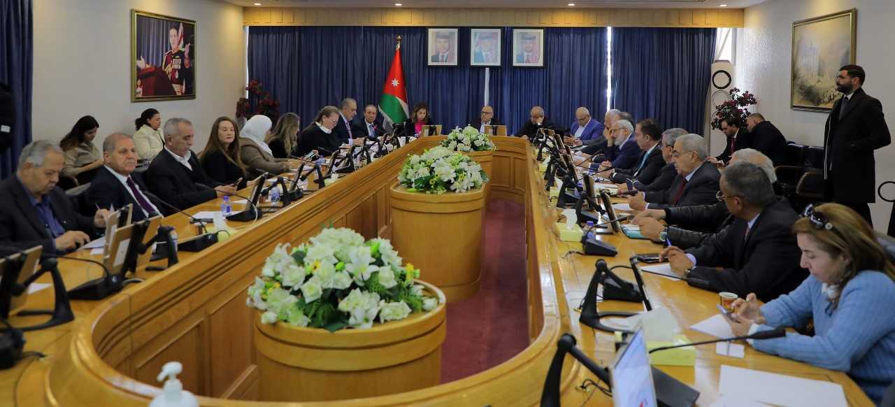 مالية الأعيان تطلع على البرنامج التنفيذي لرؤية التحديث الاقتصادي