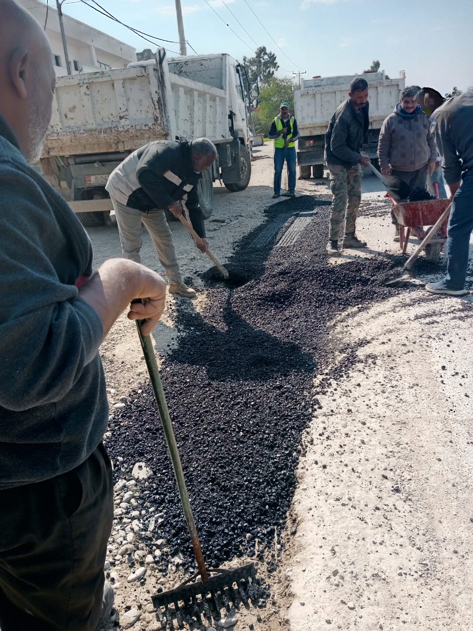 بدء أعمال صيانة طريق وادي الريان الكريمّة بالأغوار الشمالية