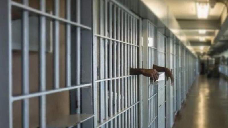 الأسرى الفلسطينيون يواصلون عصيانهم لليوم السابع