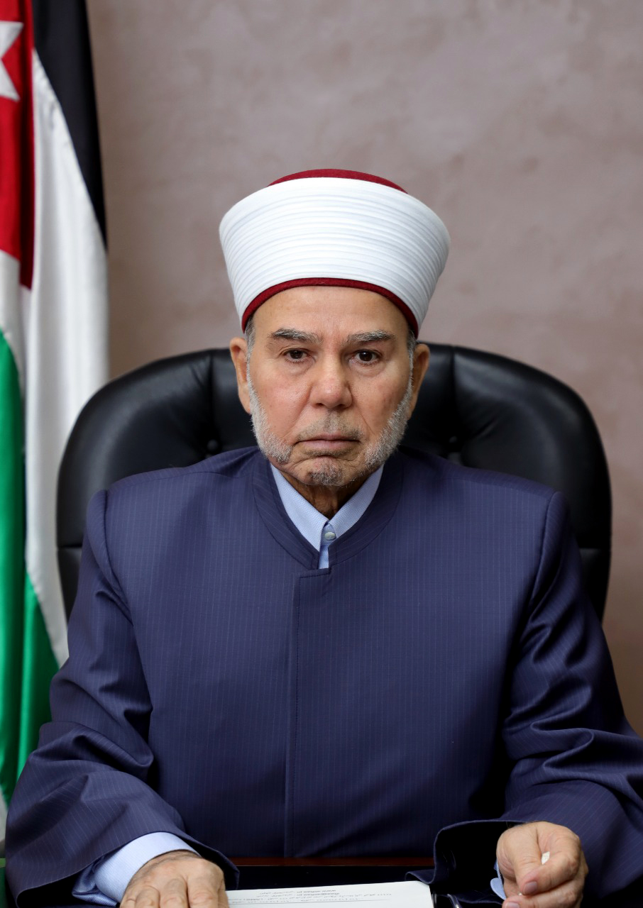 مفتي المملكة يعلن يوم غد المتمم لشهر رجب