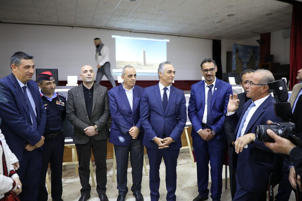 وزير السياحة والآثار يتفقد مواقع أثرية وسياحية بمادبا