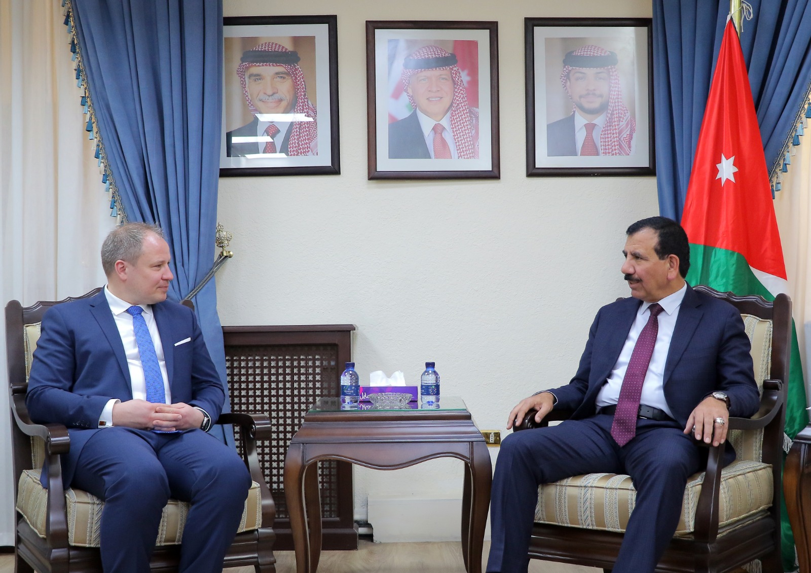 نائب رئيس مجلس النواب يبحث مع وفد ليتواني التعاون الثنائي