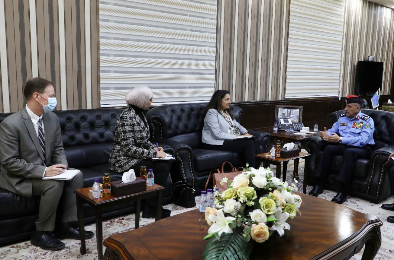 مدير الأمن العام يلتقي مساعدة وزير الخارجية الأميركي