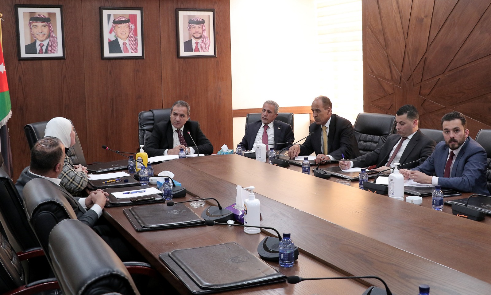 لجنة نيابية تُناقش تطوير منظومة قطاع الطاقة