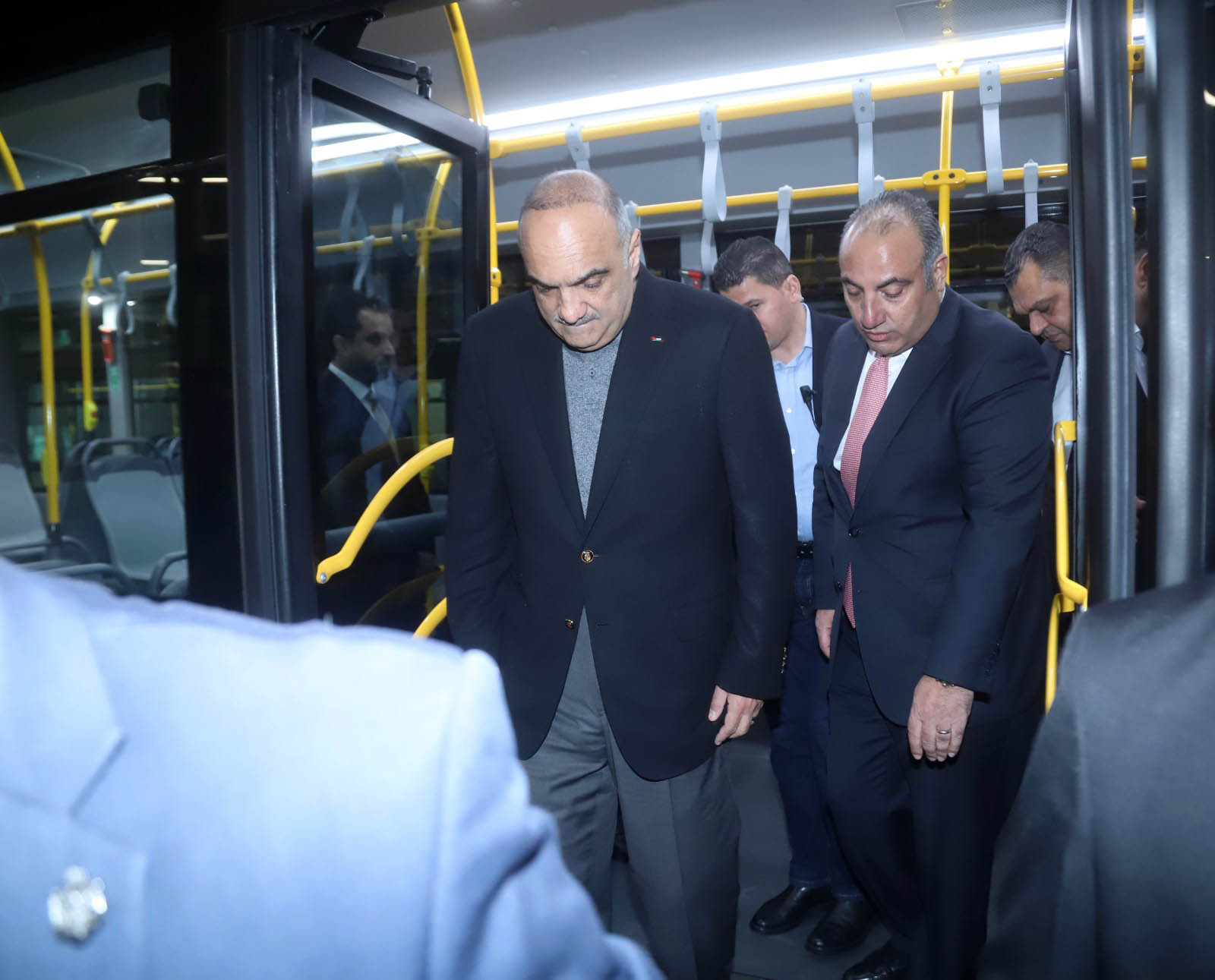 رئيس الوزراء يطلق المرحلة الثَّانية من مشروع باص عمَّان ويتفقد سير العمل بمشروع أبراج السادس