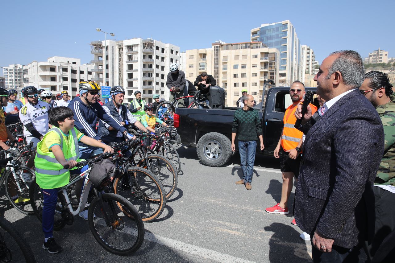 الأمانة تنظم نشاطًا رياضيًا لركوب الدراجات الهوائية بمناسبة يوم المدينة