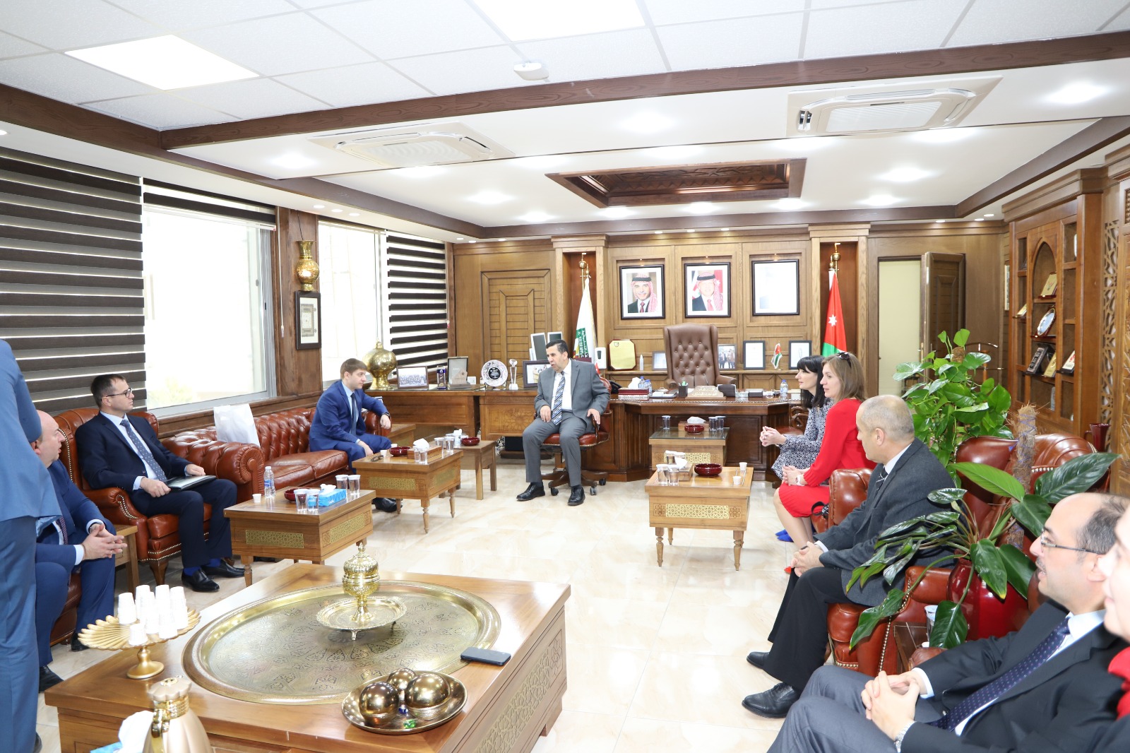 بحث التعاون بين جامعتي البلقاء التطبيقية وشمال القوقاز