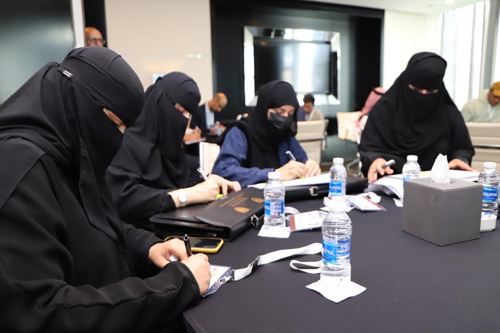 برنامج تدريبي حول قيادة فرق العمل عن بعد بمشاركة أشقاء سعوديين