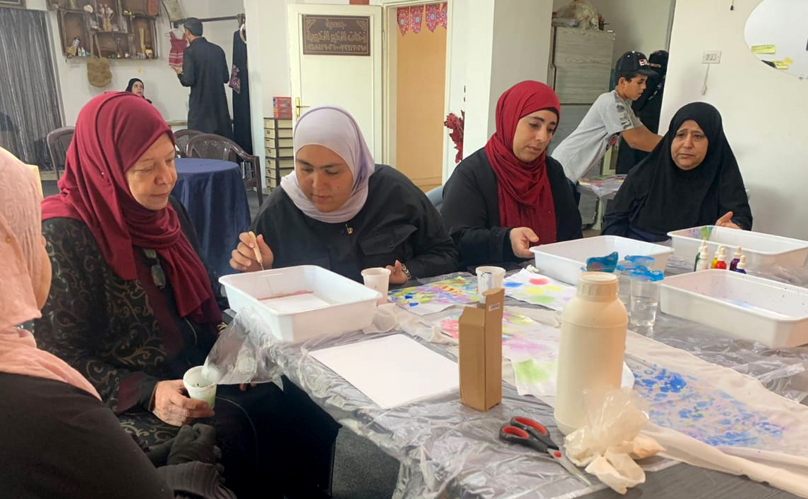 دخول المرأة في سوق العمل ساهم بتطوير المجتمعات المحلية