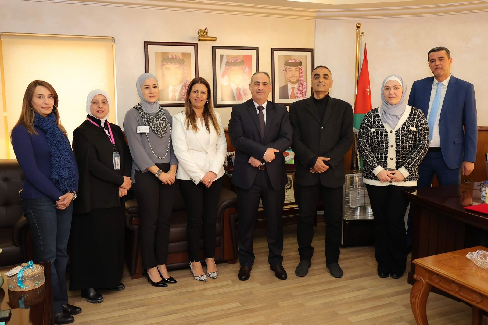 مذكرة تفاهم لإصدار صحيفة إلكترونية ومحطة إذاعية لمركز زها الثقافي