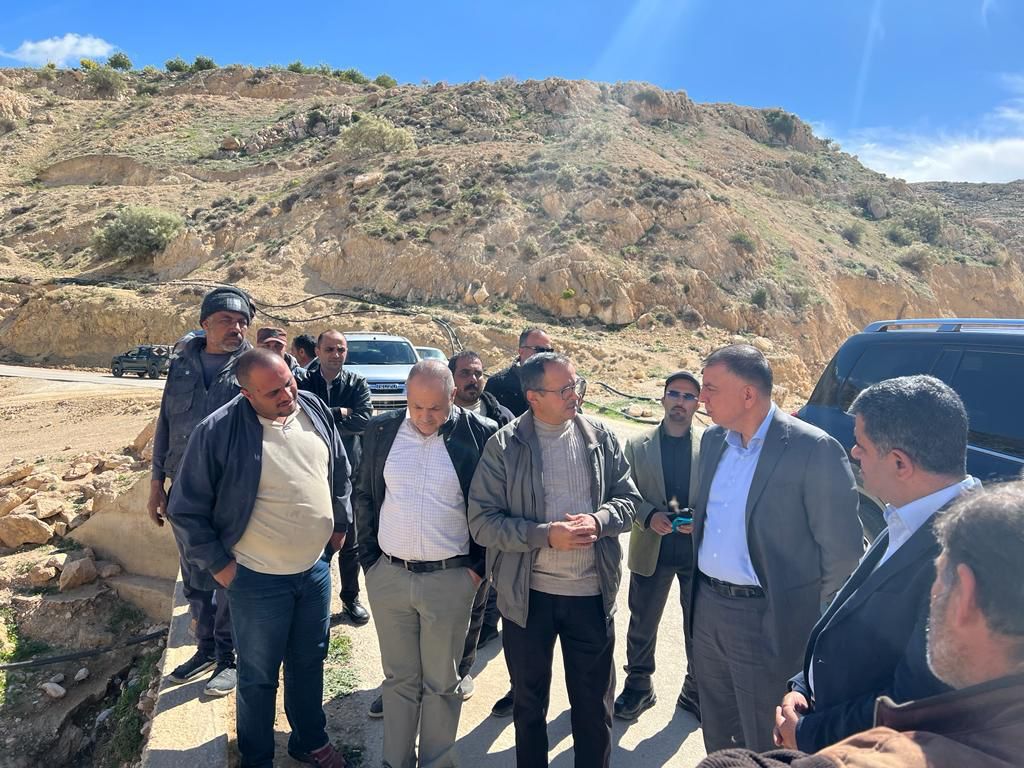 الفراية يزور لواء القصر ويتفقد مشروع طريق وادي حماد