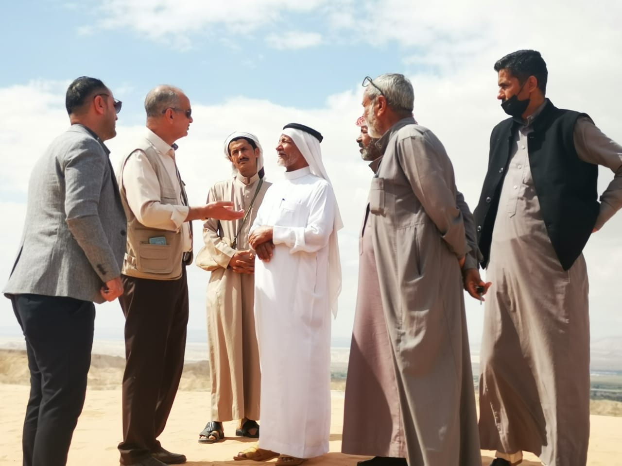 مدير المؤسسة التعاونية يتفقد تعاونيات زراعية في الأغوار الجنوبية