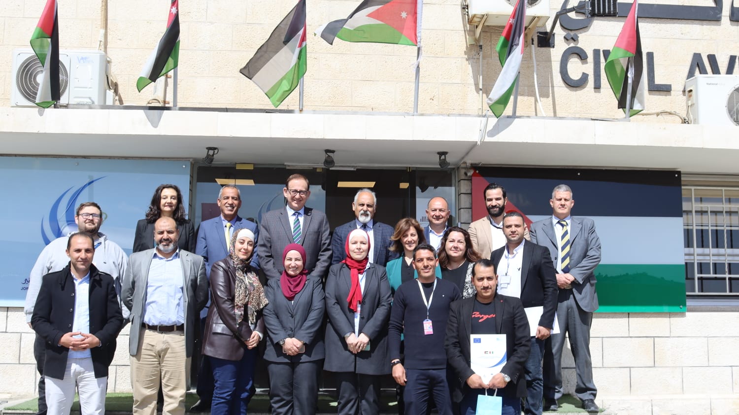 تخريج الفوج الثاني لدورة تدريب المدرب في مجال أمن الطيران المدني