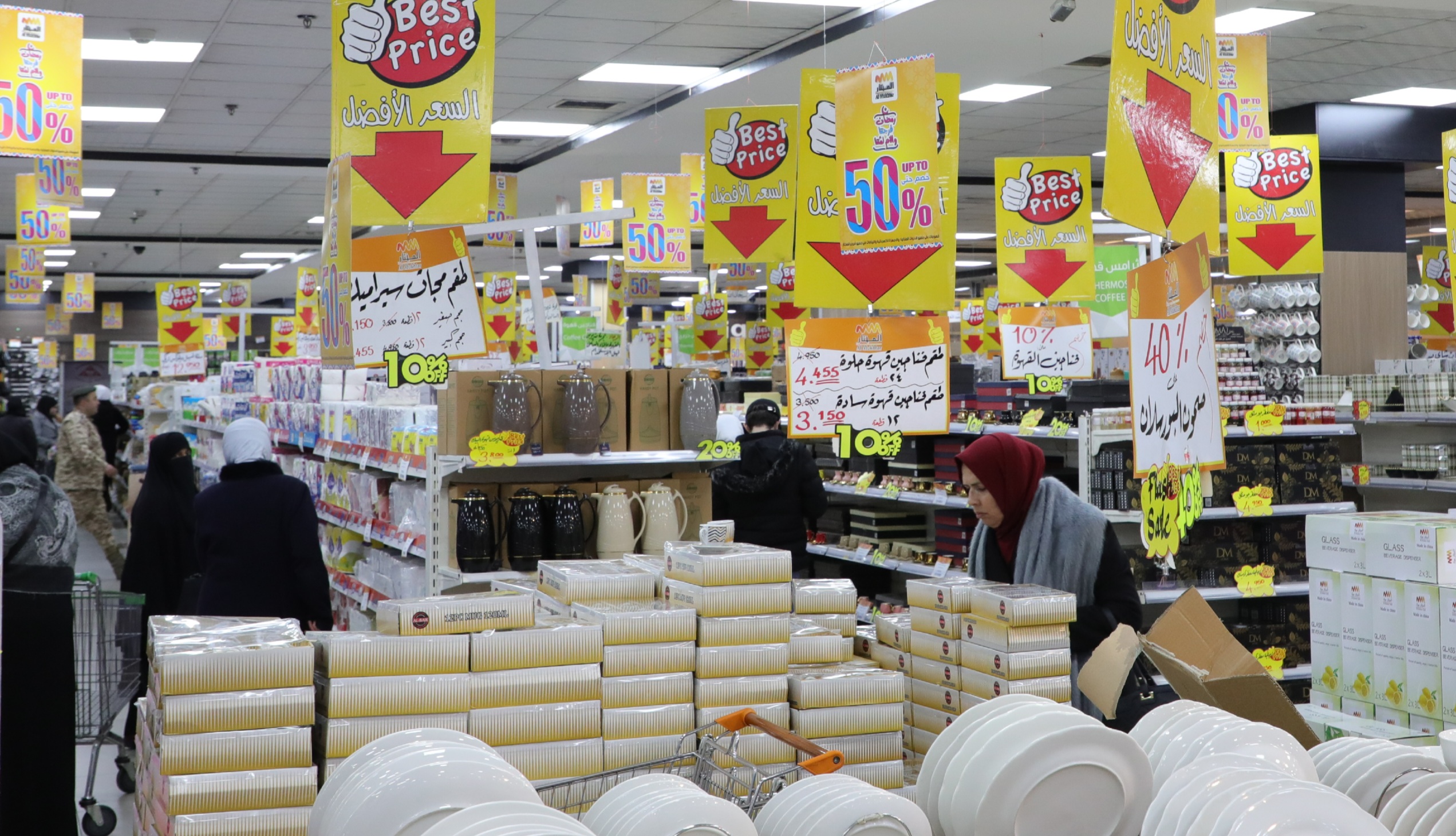 يوم الأم ... موسم اجتماعي مهم لتنشيط الأسواق التجارية