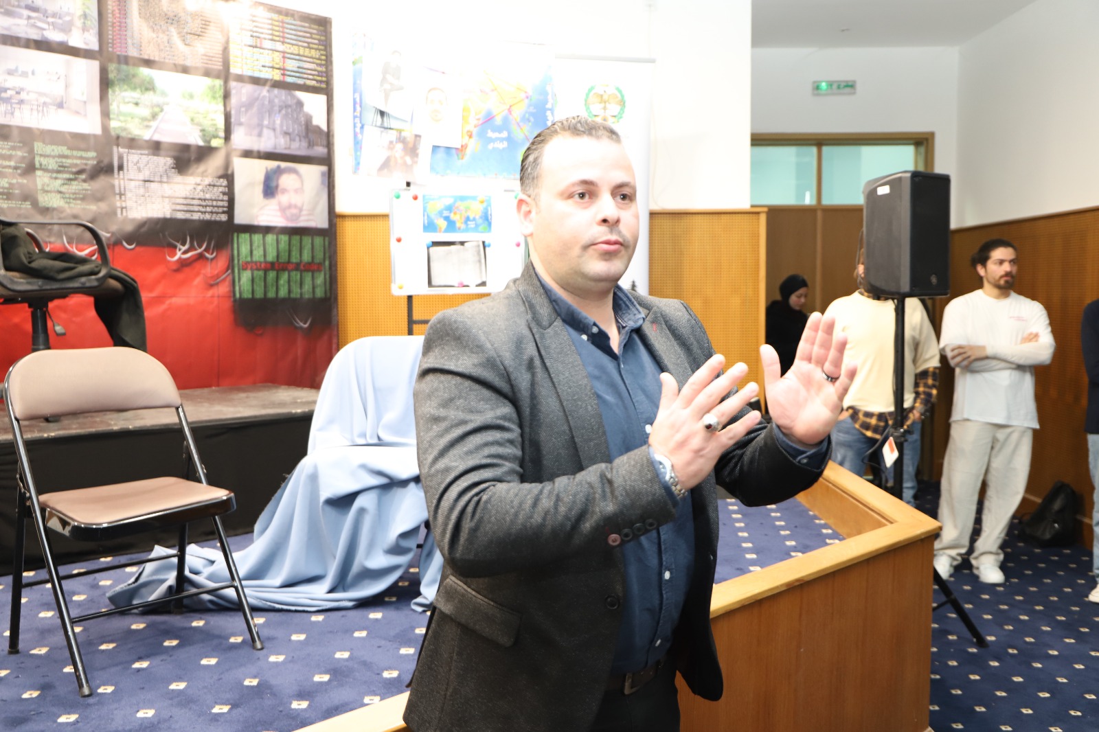 محاضرة في البلقاء التطبيقية عن التطرف  والتجنيد الإلكتروني