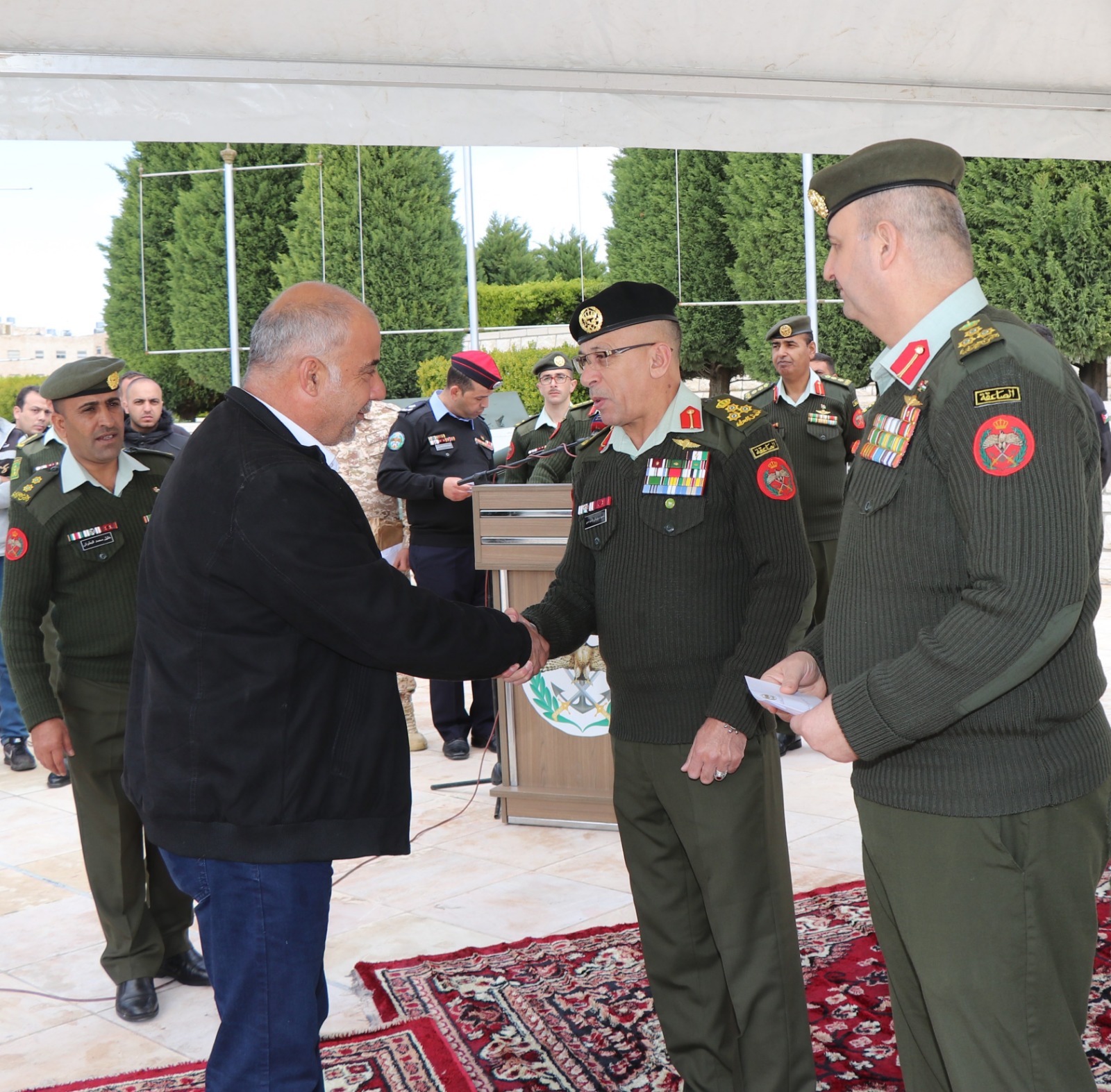 القوات المسلحة تكرم ذوي شهداء معركة الكرامة