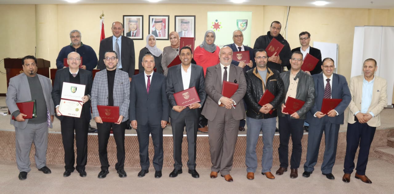 اختتام دورة إدارة المستشفيات في المركز الوطني للتدريب