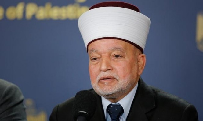 مفتي القدس يدين اعتداء شرطة الاحتلال على المعتكفين بالمسجد الأقصى