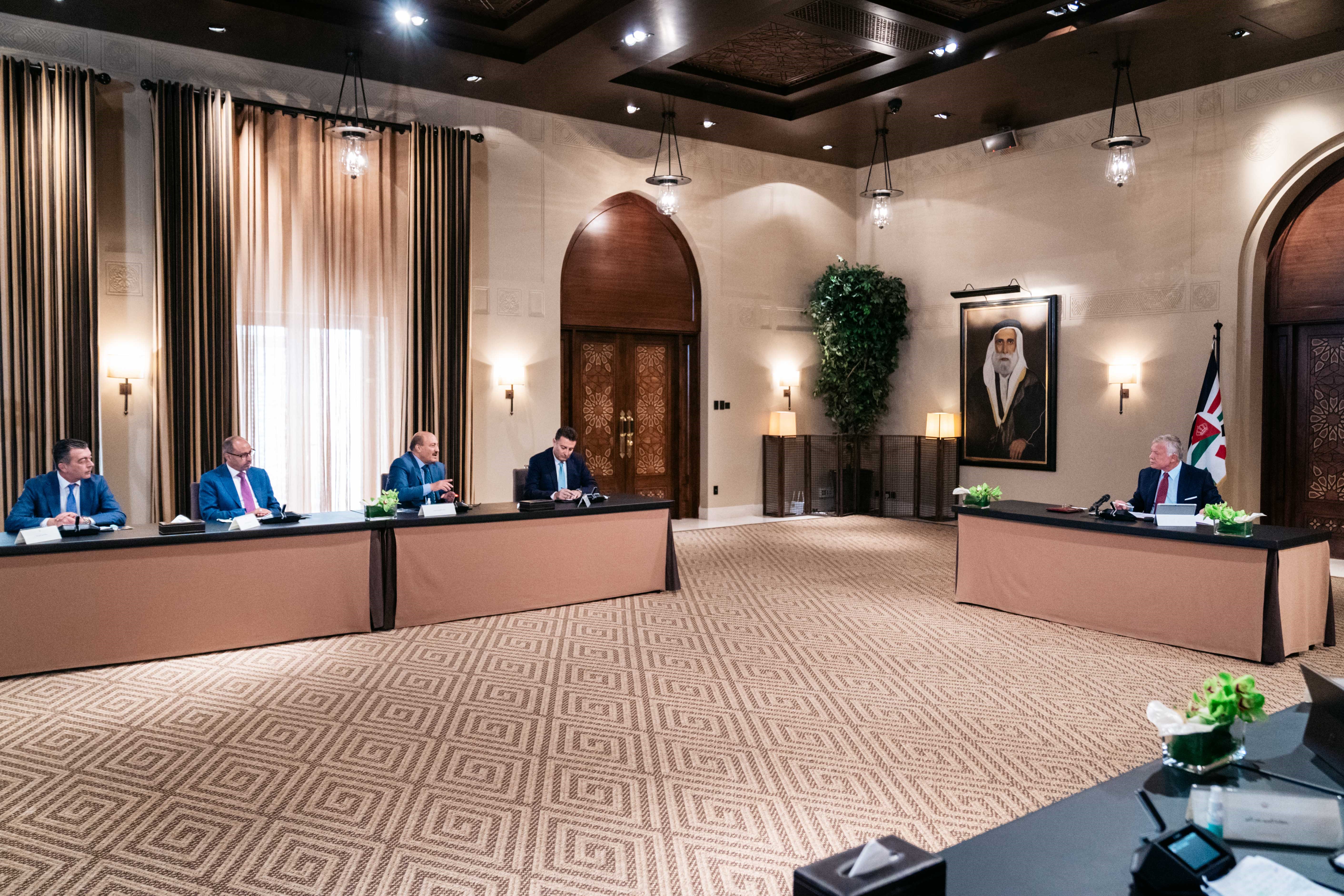 الملك: مستقبل العمل السياسي في الأردن سيكون من خلال الأحزاب