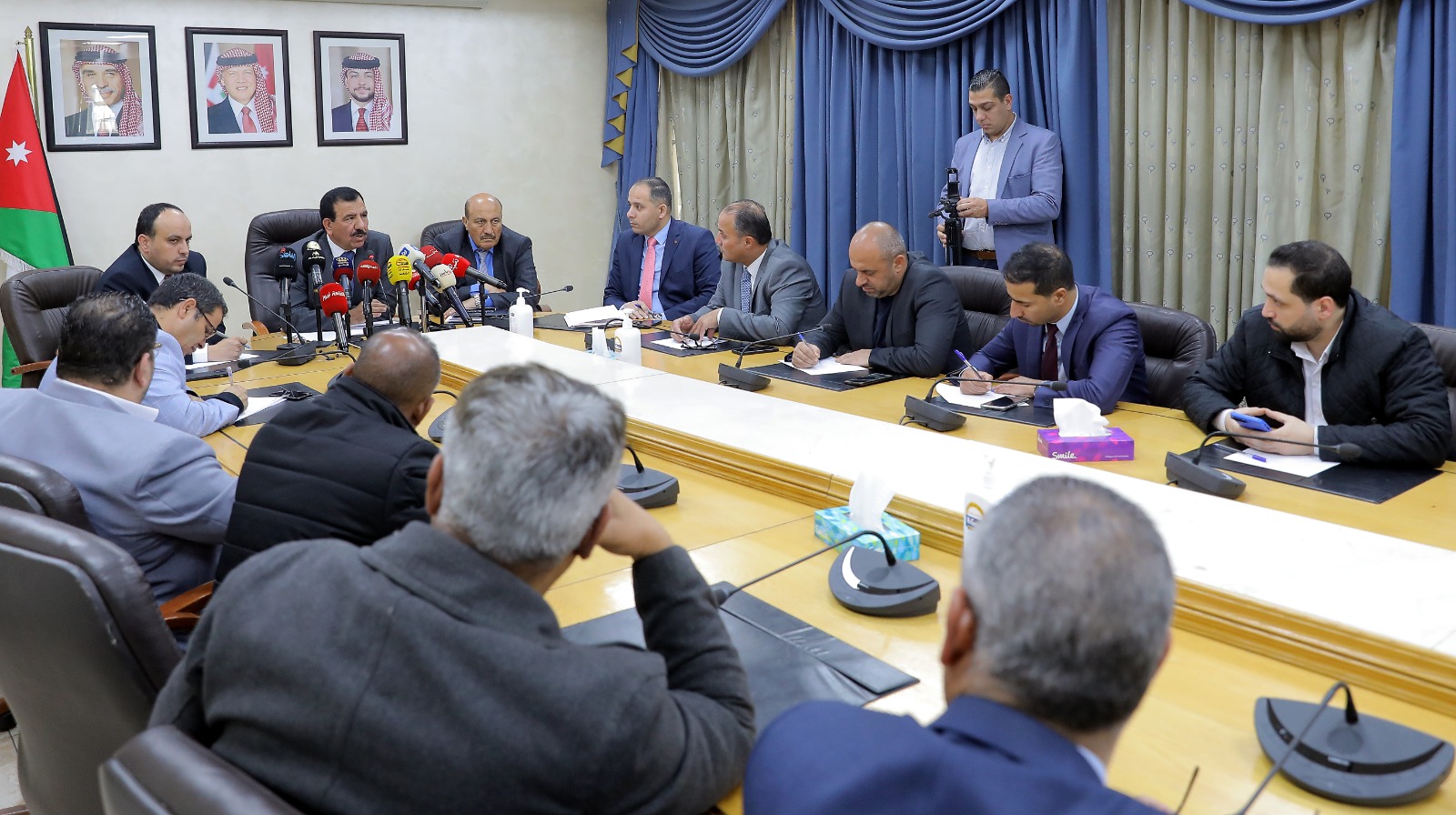 لجنة نيابية تفرغ من إعادة هيكلة الأمانة العامة للمجلس