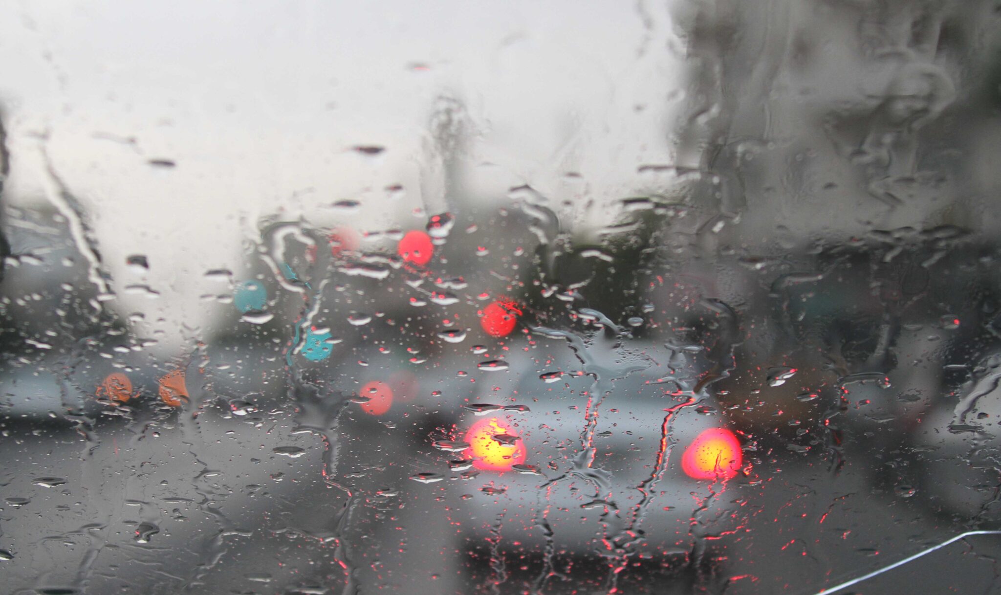 الإدارة المحلية تعلن حالة الطوارئ المتوسطة بسبب الحالة الجوية