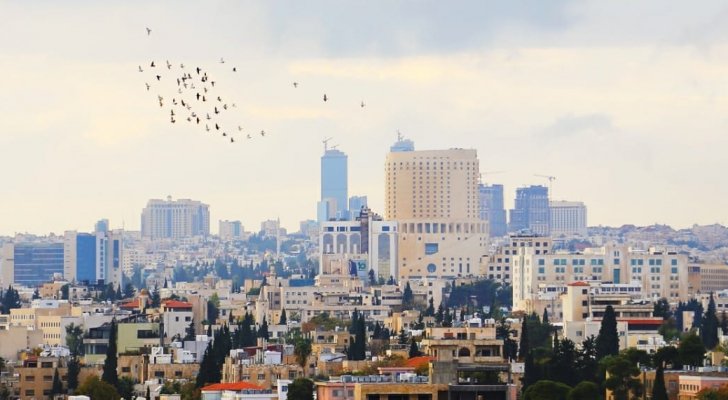 تعمق الكتلة الباردة اليوم وغداً وسط رياح قوية مثيرة للغبار