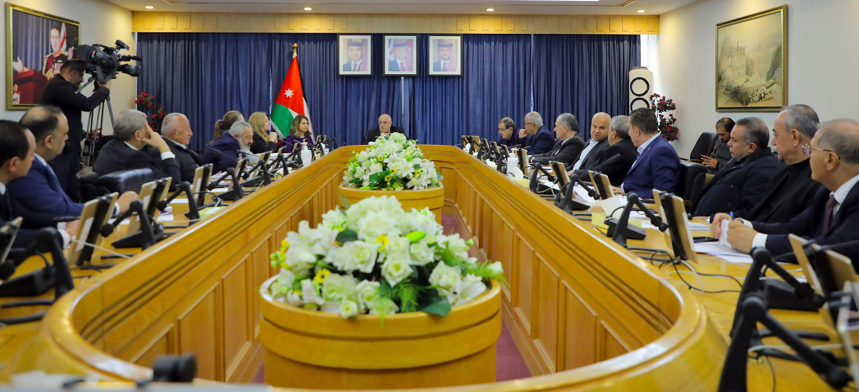 مالية الأعيان تُقر مشروع قانون التصديق على اتفاقية تسهيل قرض كندي