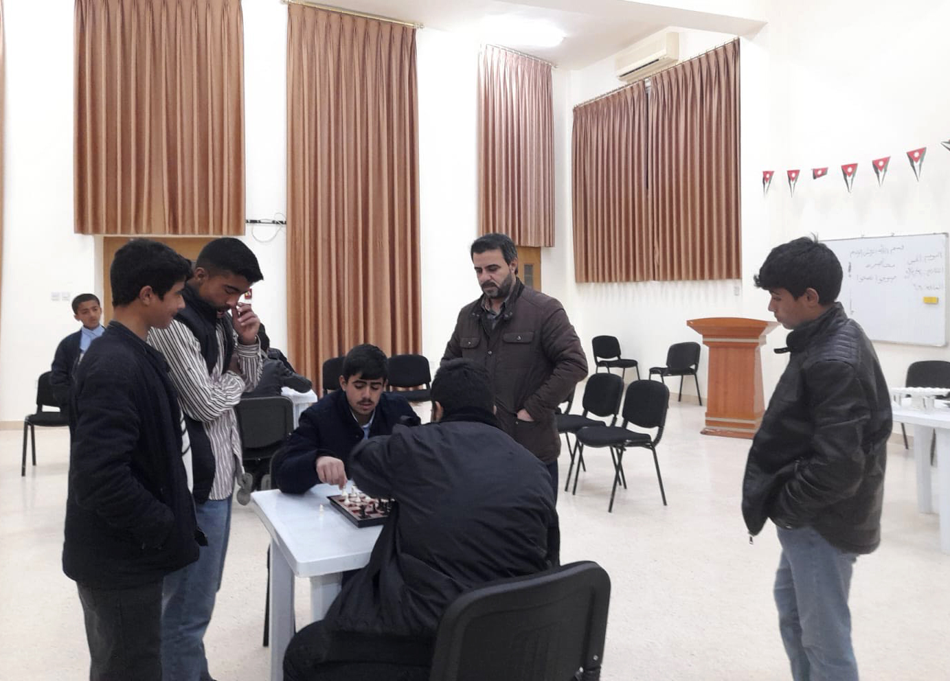 انطلاق بطولة الشطرنج وكرة الطاولة في شباب العاصمة