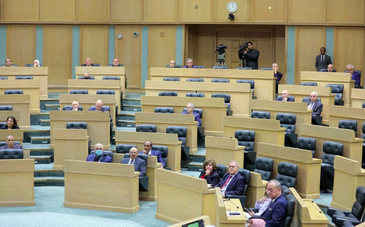 الأعيان يوافق على قرض كندي لدعم التعليم المهني