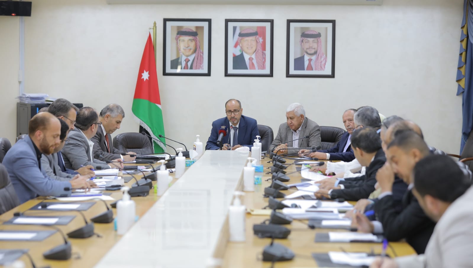 "مالية النواب" توصي بتحويل ملف التخلص من نفايات الحجر الصحي إلى القضاء