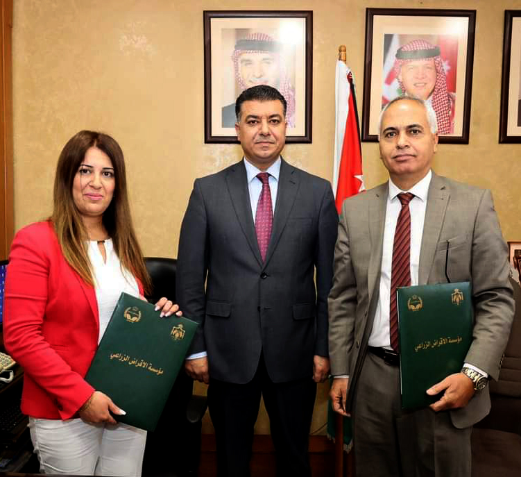 مذكرة تفاهم بين "زها الثقافي" و"الإقراض الزراعي"