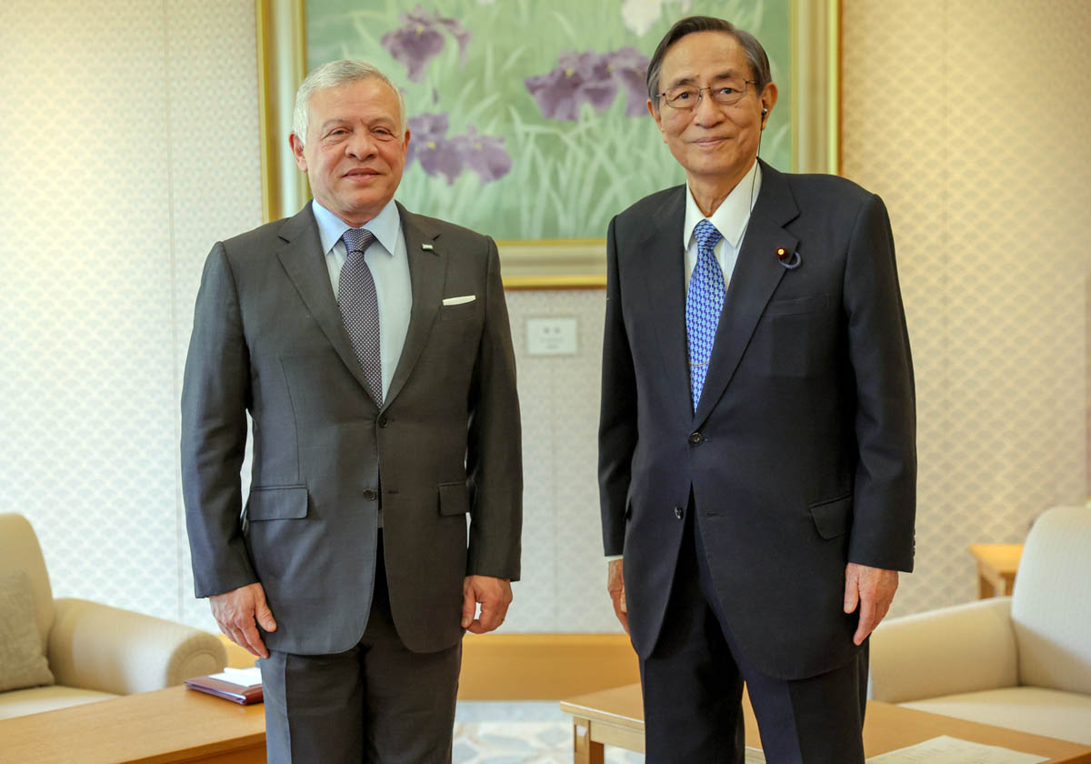 الملك يلتقي رئيسي مجلسي النواب والشيوخ في اليابان