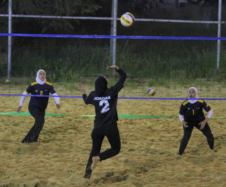 اتضاح معالم الدور قبل النهائي لبطولة الأندية للكرة الطائرة الشاطئية