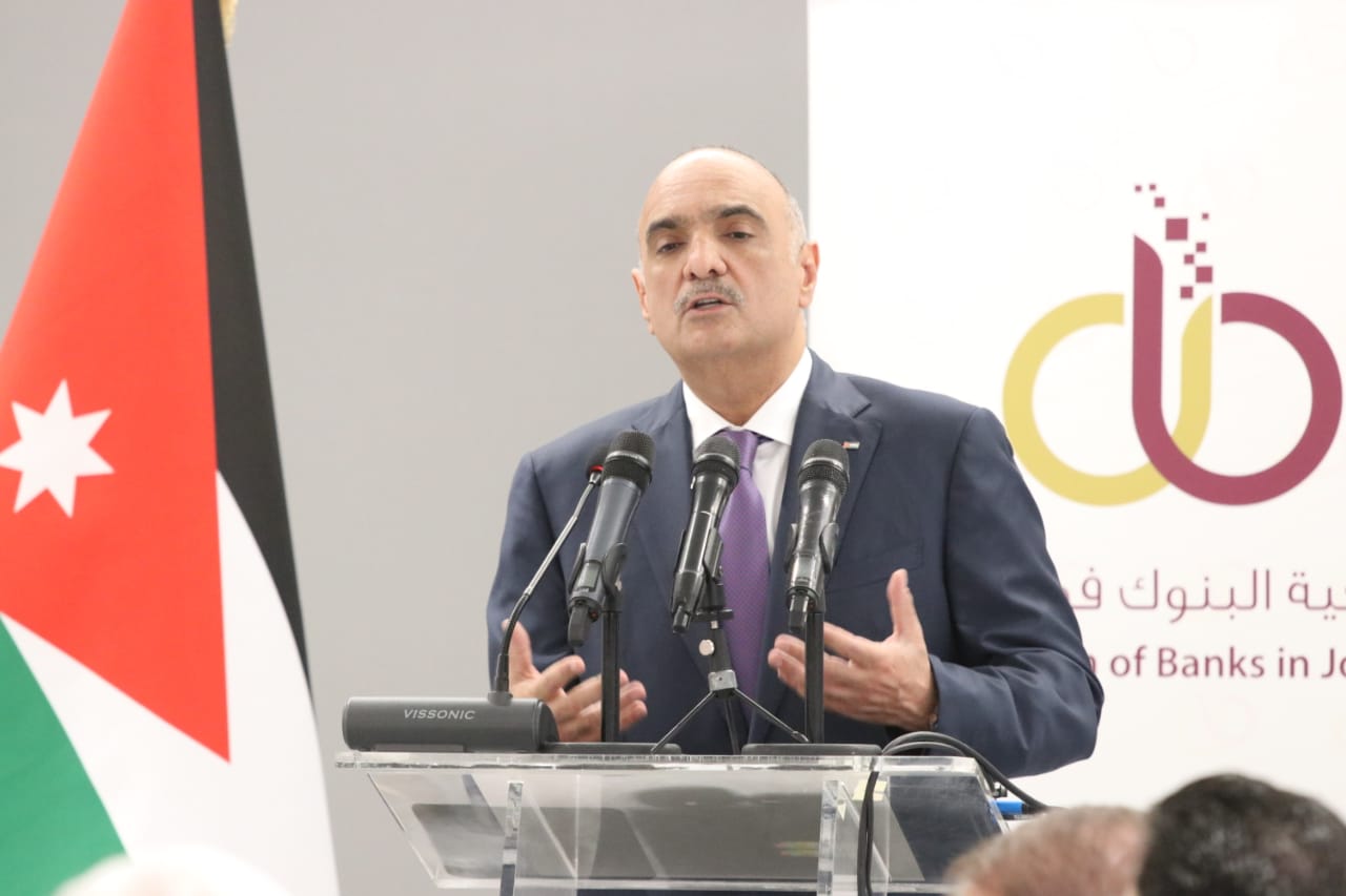 برعاية رئيس الوزراء البنوك تطلق مبادرة لدعم الاسر المحتاجة بقيمة 2 مليون دينار