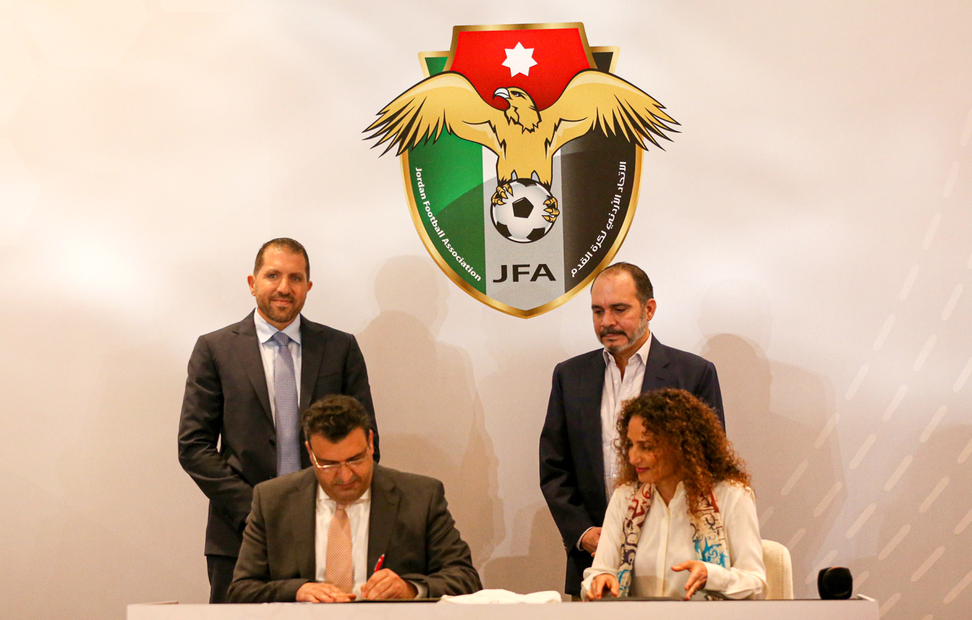 الأمير علي يرعى حفل توقيع اتفاقية رعاية للمنتخبات الوطنية وبطولات المحترفين