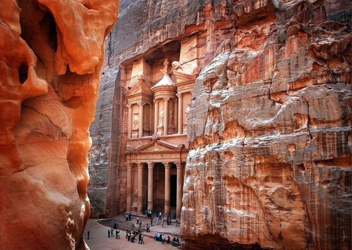 البترا تستعد لتخطي حاجز نصف مليون زائر قبل نهاية أيار