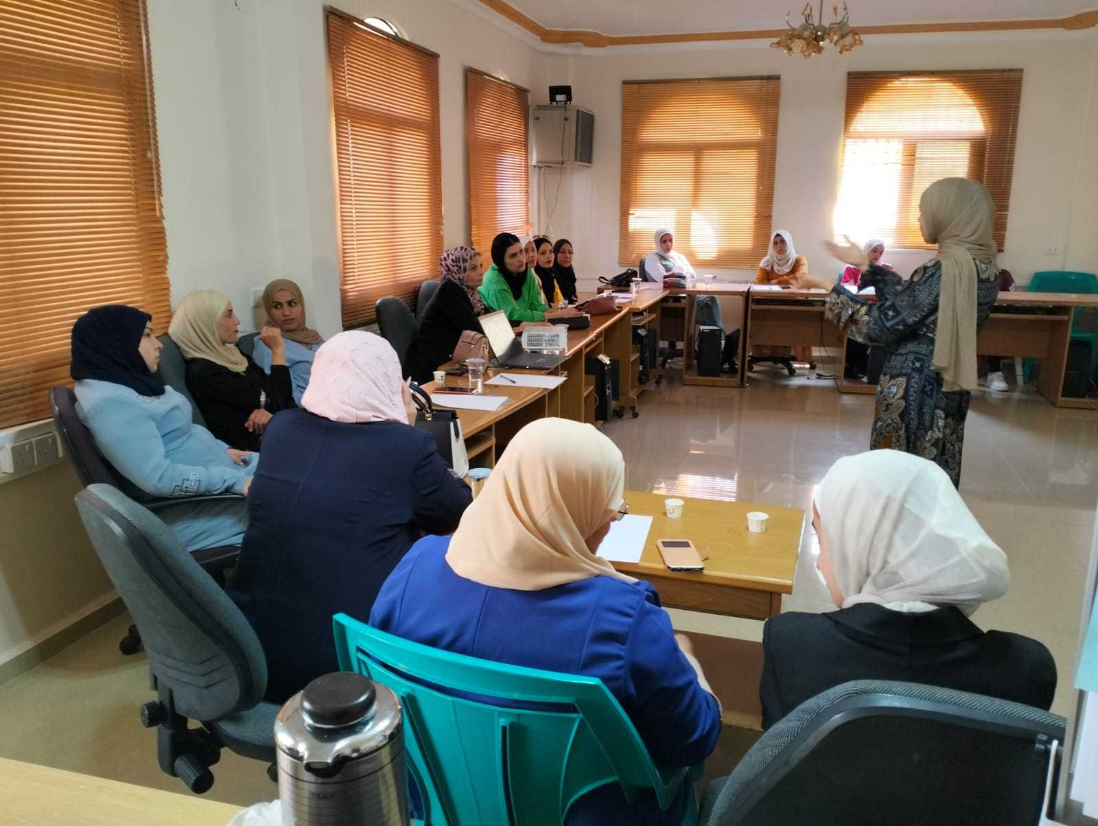 عجلون: دورة في راجب حول التسويق الإلكتروني الرقمي