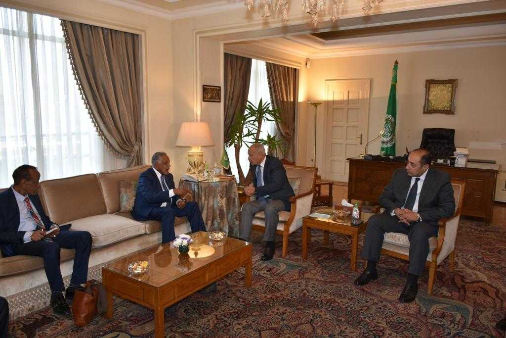 أبو الغيط يستقبل المبعوث الرئاسي السوداني ويبحث تطورات الوضع في الخرطوم