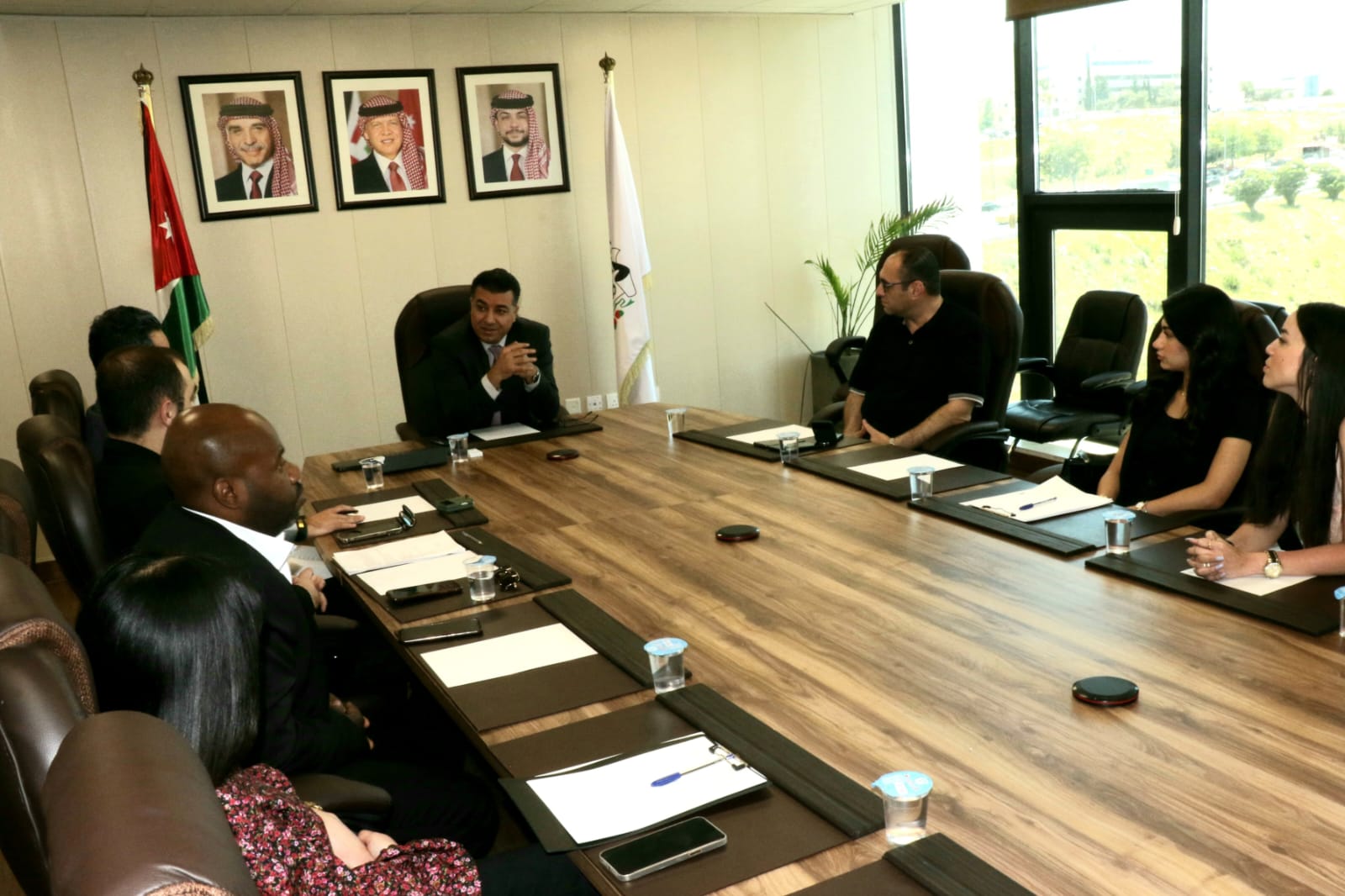 وزير الزراعة يلتقي وفدا من مبادرة "أردنا نعمة"