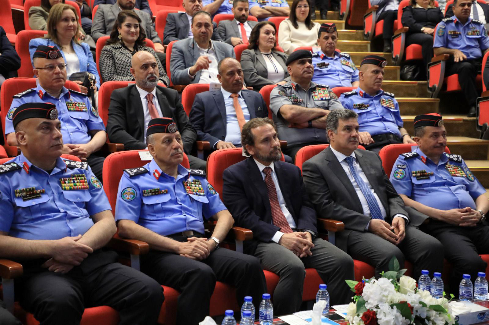 الأمن العام تطلق تطبيق مكالمات طوارئ الأشخاص الصم (114) عبر الهواتف الذكية