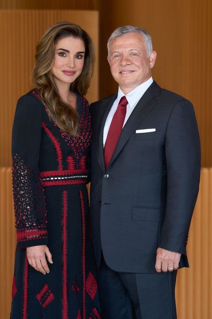 الملك والملكة يحضران حفل استقبال أقامه الملك تشارلز الثالث والملكة القرينة كاميلا