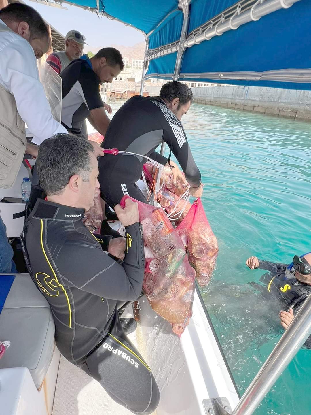 حملة تنظيف لجوف البحر في خليج العقبة