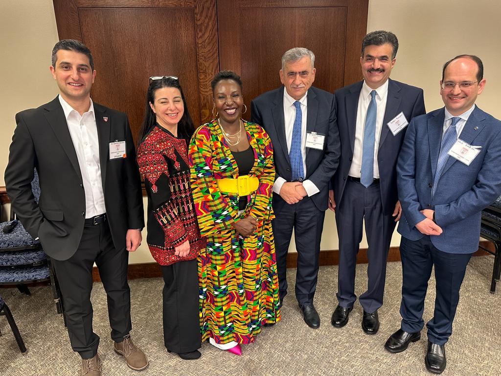 "الأردنية" تبحث تعزيز النشر العلمي لأعضاء هيئتها التدريسية