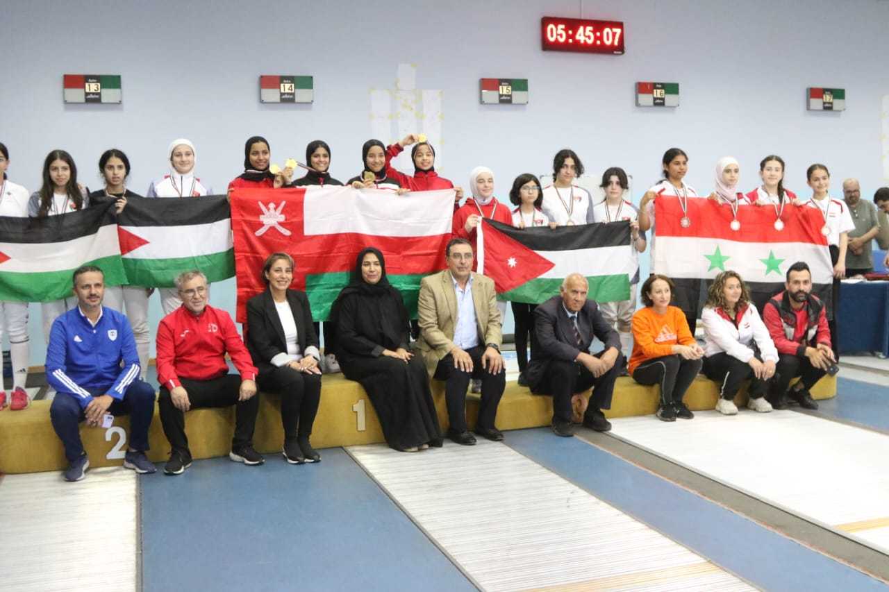 "المبارزة الأردنية" تتوج مشاركتها ببطولة غرب آسيا بـ39 ميدالية