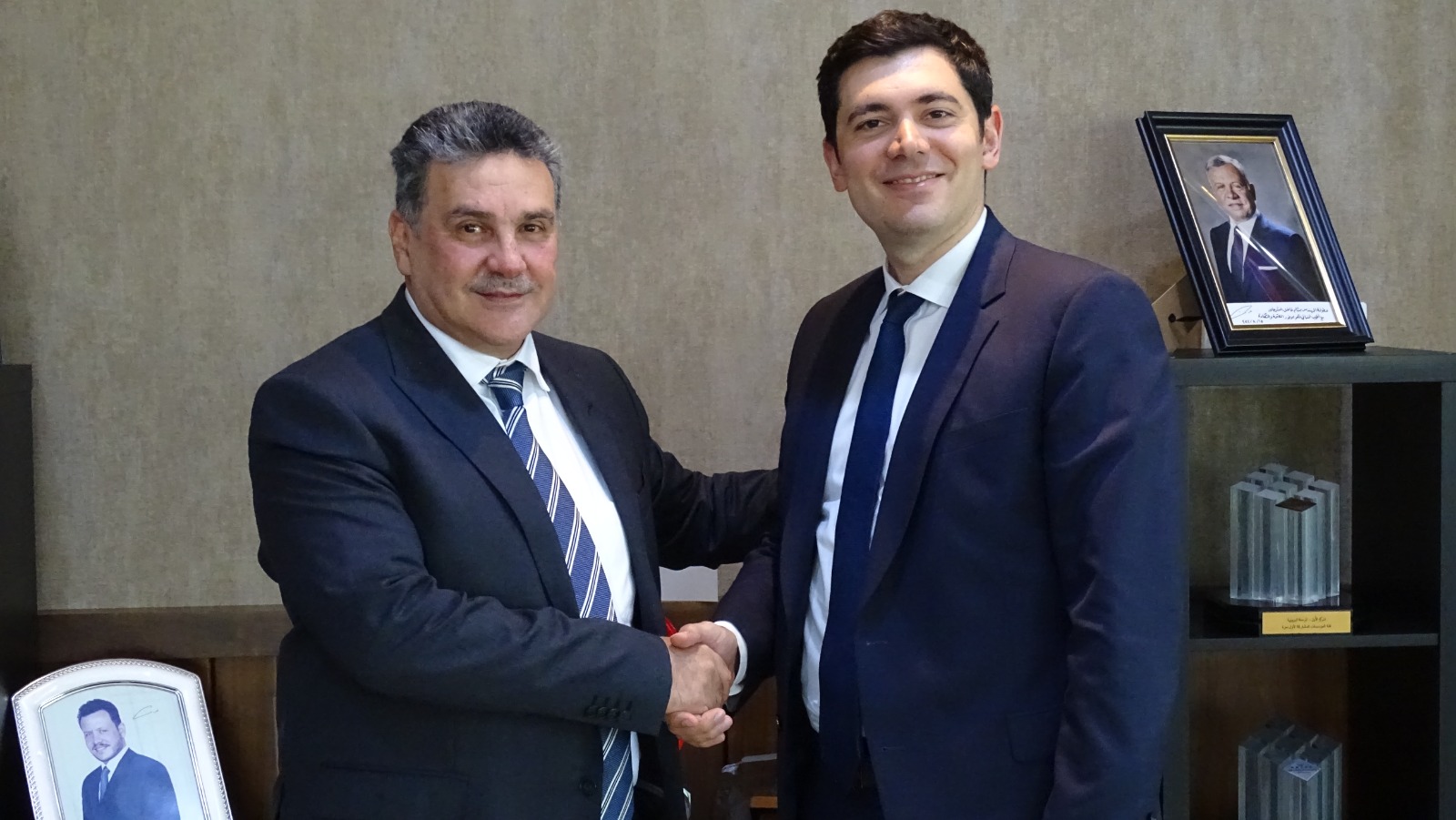 رئيس مجلس هيئة تنظيم الاتصالات يستقبل الرئيس التنفيذي لشركة أورانج