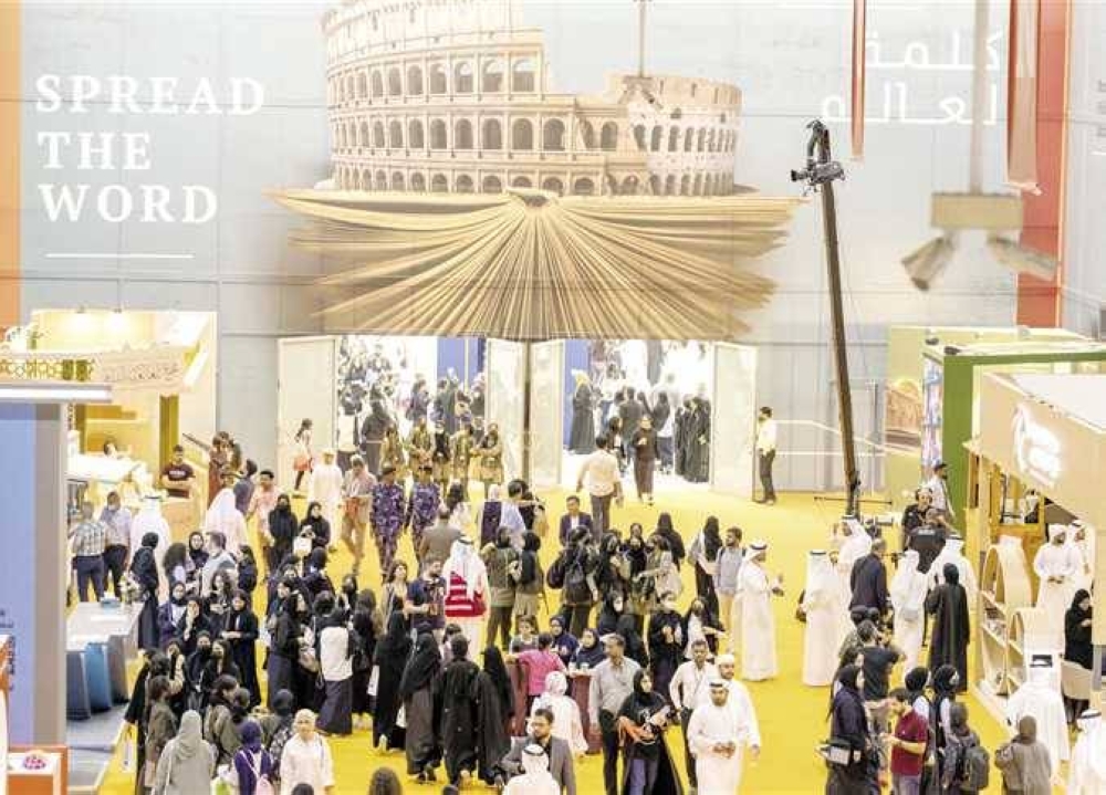 معارض الكتاب في الإمارات.. ملتقى لثقافات العالم وفضاء لحوار الفكر والفن