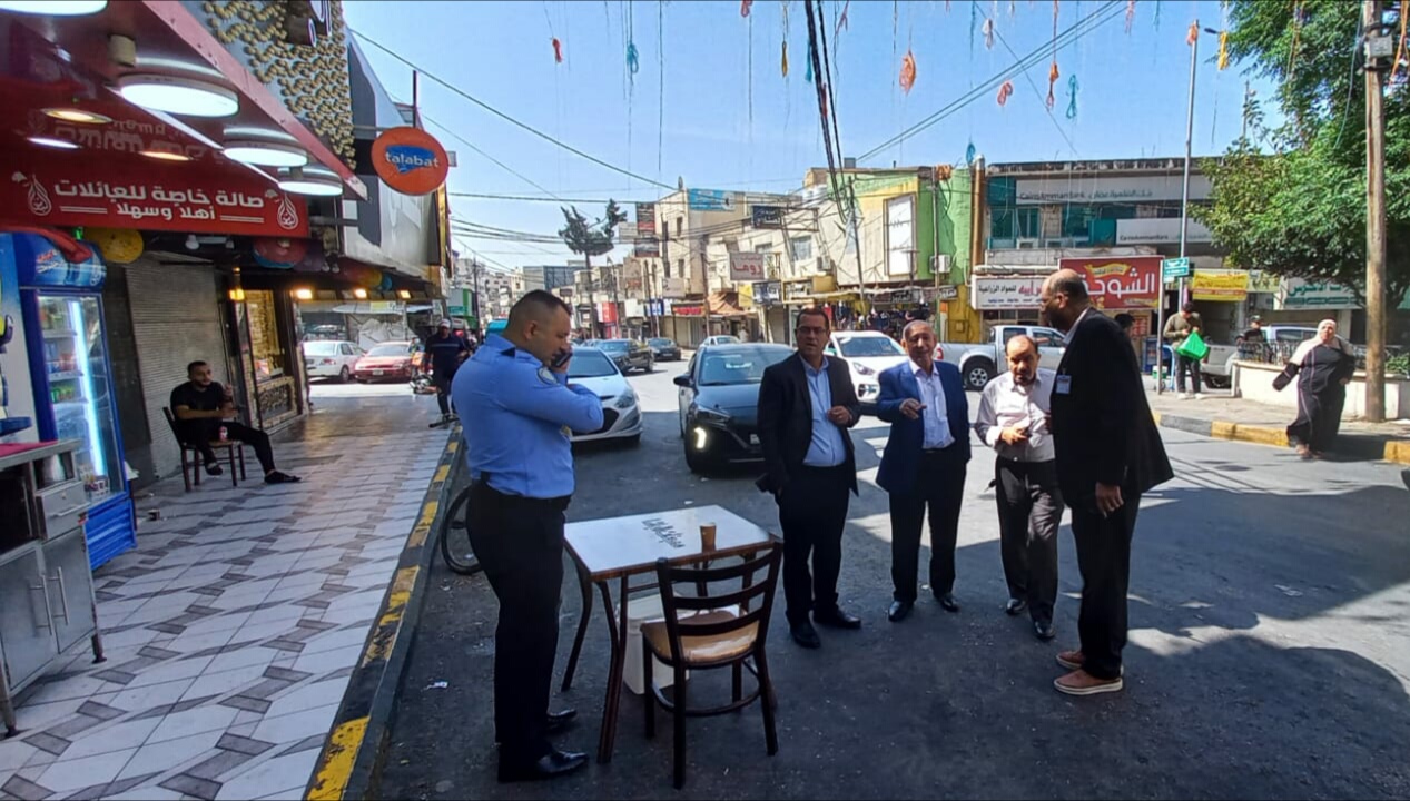 إجراءات إدارية بحق بسطات تعيق حركة المرور وسط مدينة إربد