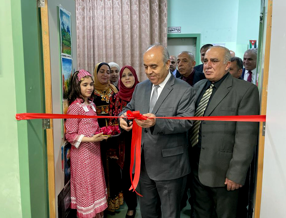 وزير التربية يتفقد ويفتتح عددا من المدارس بعجلون